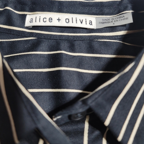 Alice + Olivia Lea Stripe Crop Top - Picture 3 of 9